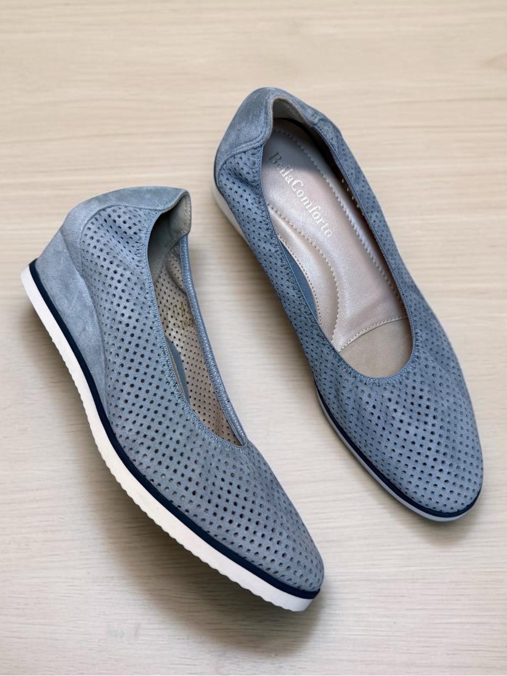 Bella Comforto Perforated Suede Wedge Slip-On Women’s Shoes - EU Size 39